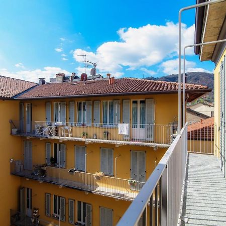 Sky Attic 72 - The House Of Travelers Como Exterior foto